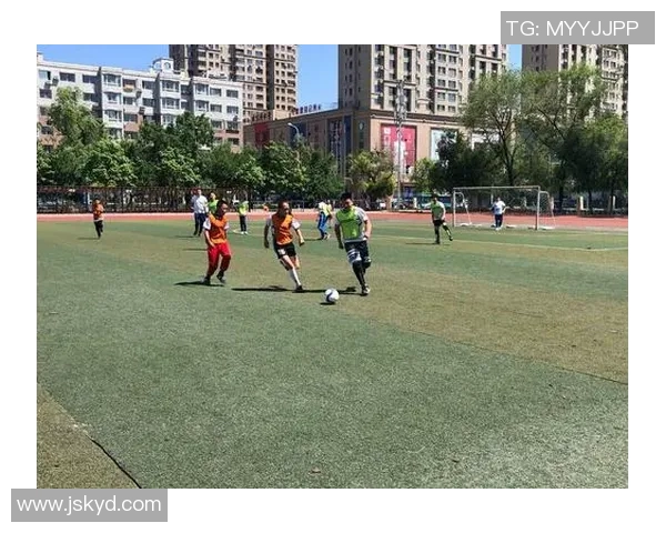 色弱足球明星全解析及其在赛场上的精彩表现分享