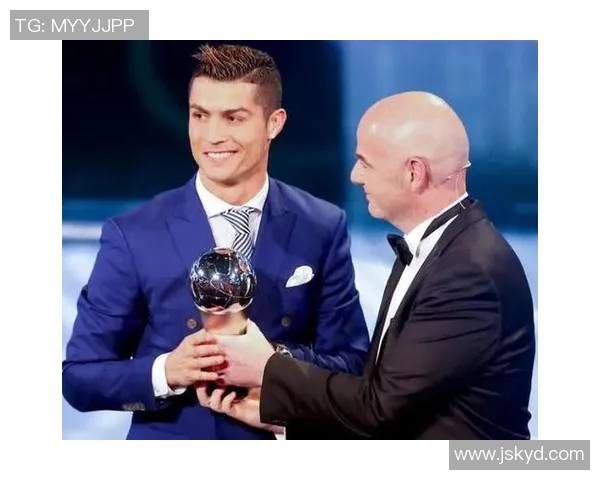 足球明星获奖感言分享荣耀与梦想的追逐之路