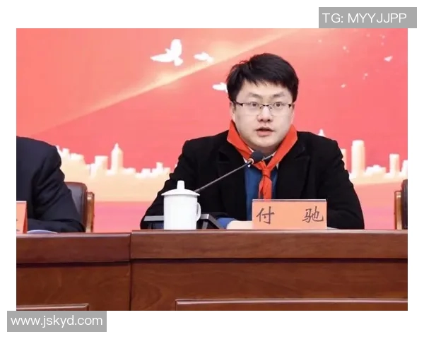 北京羽毛球队的蜕变之路：从传统强队到现代化竞技先锋的全景回顾