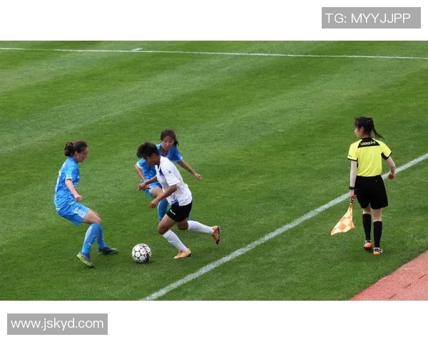 卡萨诺足球明星壁纸精选展现他在绿茵场上的风采与激情